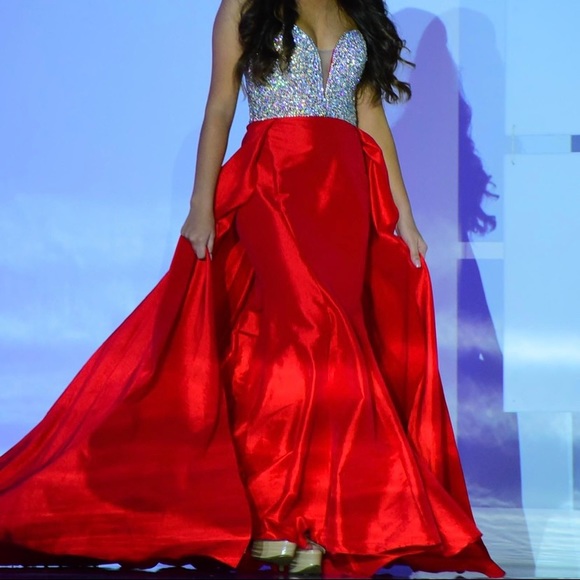 Jovani red dress with overlay - Picture 1 of 1